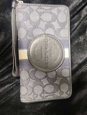 Coach Signature Canvas Wristlet Phone Case In Denim .